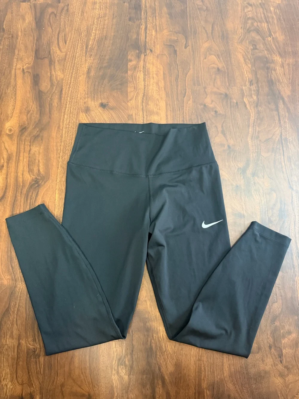 Nike Dri-Fit Bliss Victory Mid-Rise Training Pant